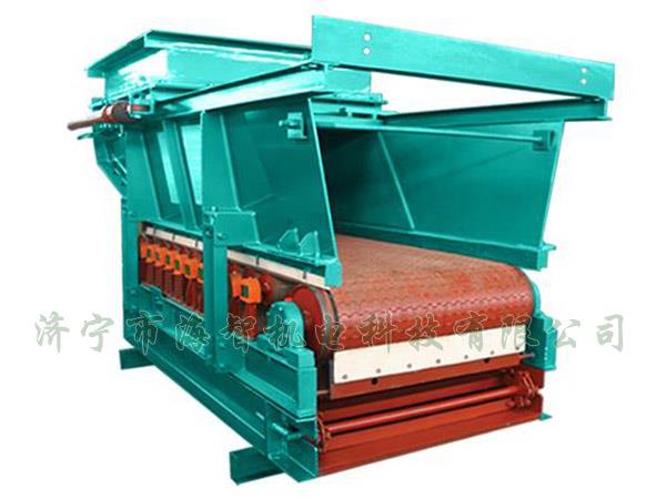 帶式（甲帶）給料機具有運行平穩(wěn)、節(jié)能、環(huán)保等優(yōu)點